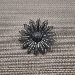 Sterling Silver Rustic Large Flower Nature Pin Brooch B373